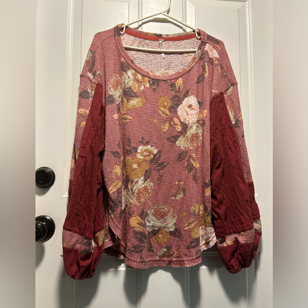 Free people size large flowy shirt